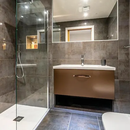 5 The Quadrant York